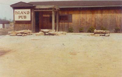 The Island Pub... some time ago!!